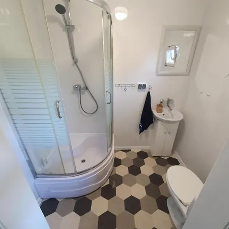 Nad Jeziorem Przy Lini Brzegowej Gorowychy, Pomorze Hébergement de vacances *