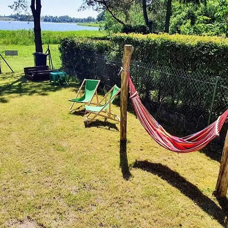 Nad Jeziorem Przy Lini Brzegowej Gorowychy, Pomorze * Gorowychy